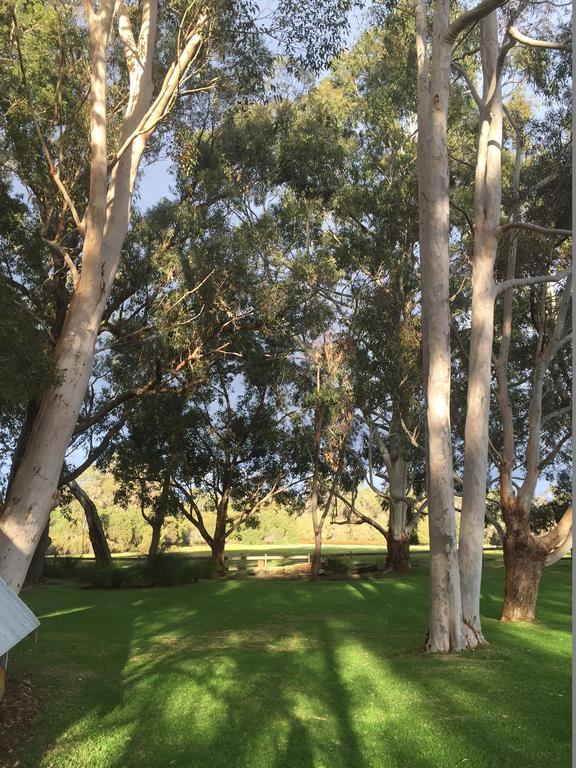 Erravilla Country Estate Spa Suite Accommodation Cowaramup Exterior foto
