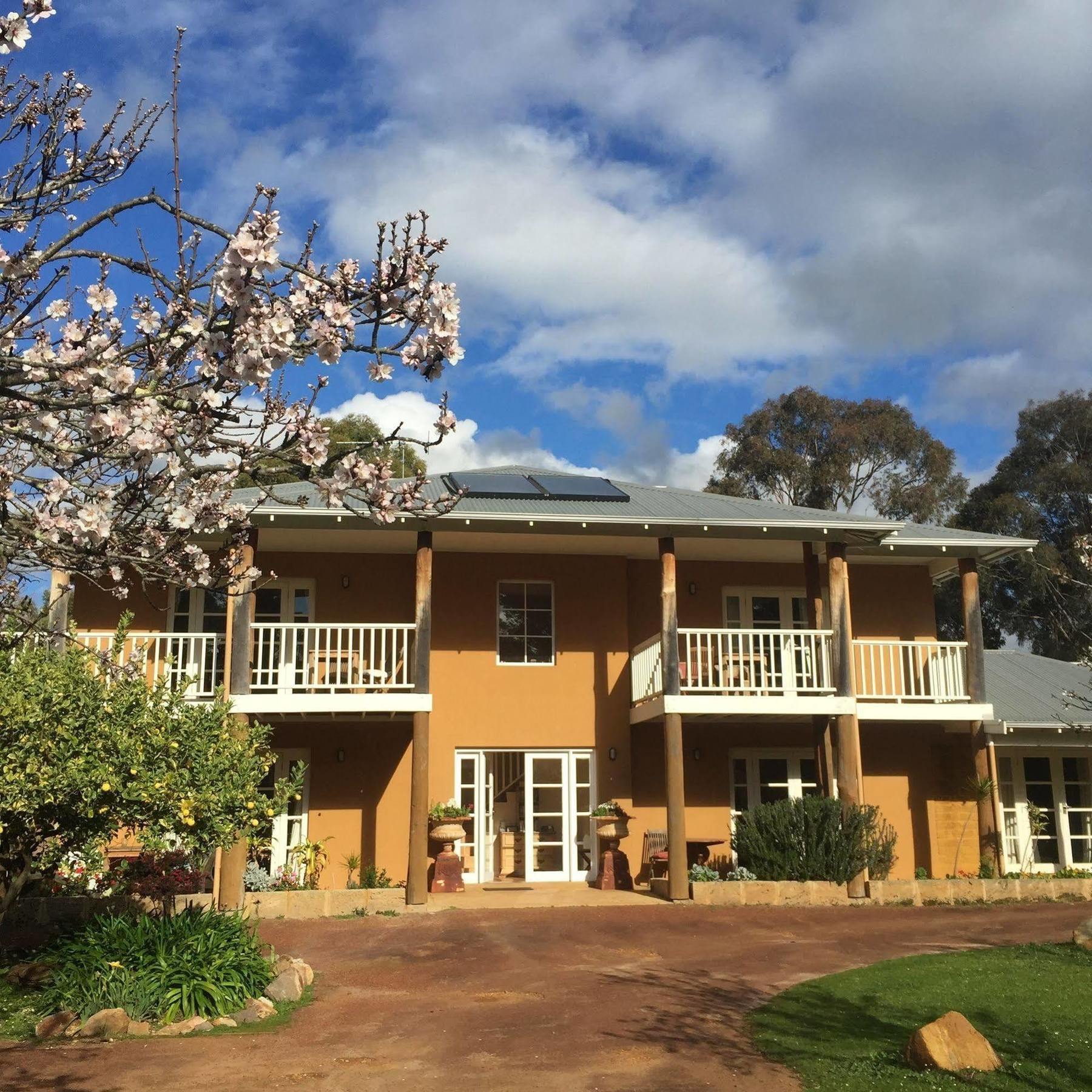 Erravilla Country Estate Spa Suite Accommodation Cowaramup Exterior foto